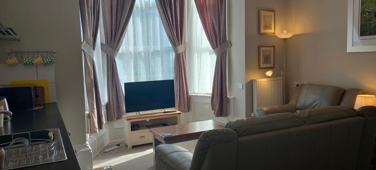 הורנסי Fishtail House - Stylish Apartments Minutes From The Sea מראה חיצוני תמונה